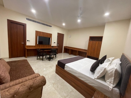 Luxury Suites